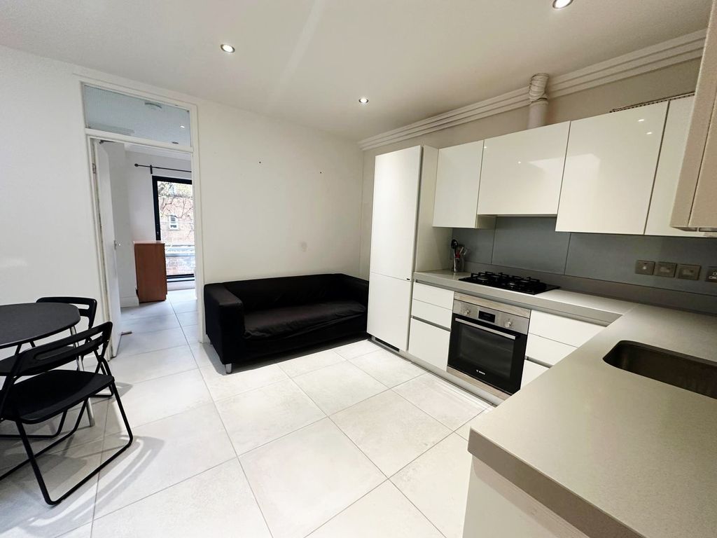 Property photo 2 of 13 Photo 5