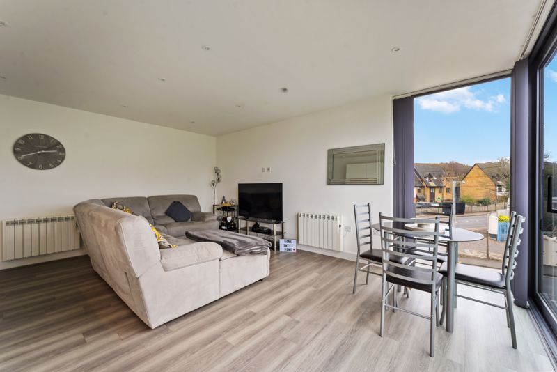 Property photo 2 of 11 Photo 13