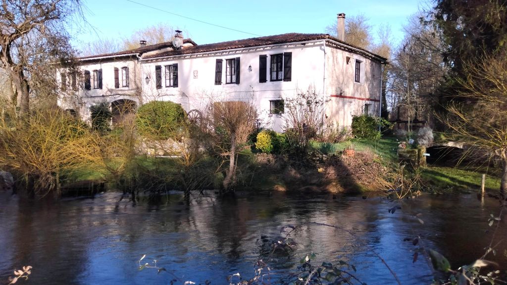 Property photo 3 of 30