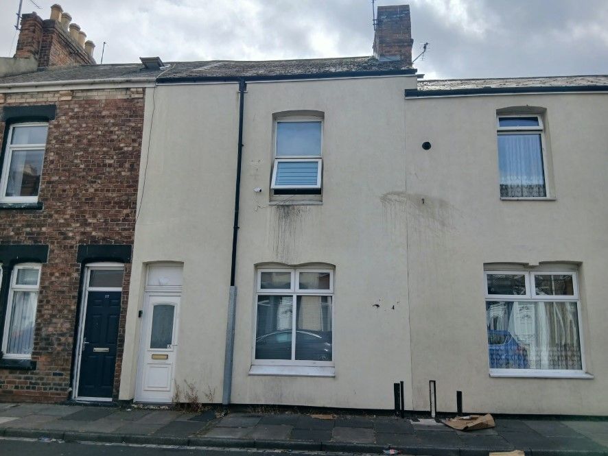 Property photo 1 of 2