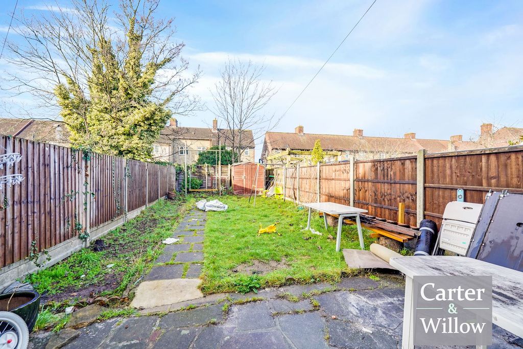 Property photo 2 of 13