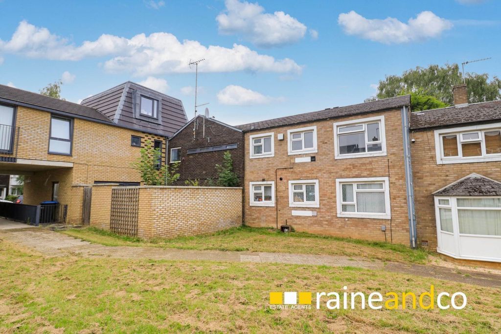 Property photo 3 of 9