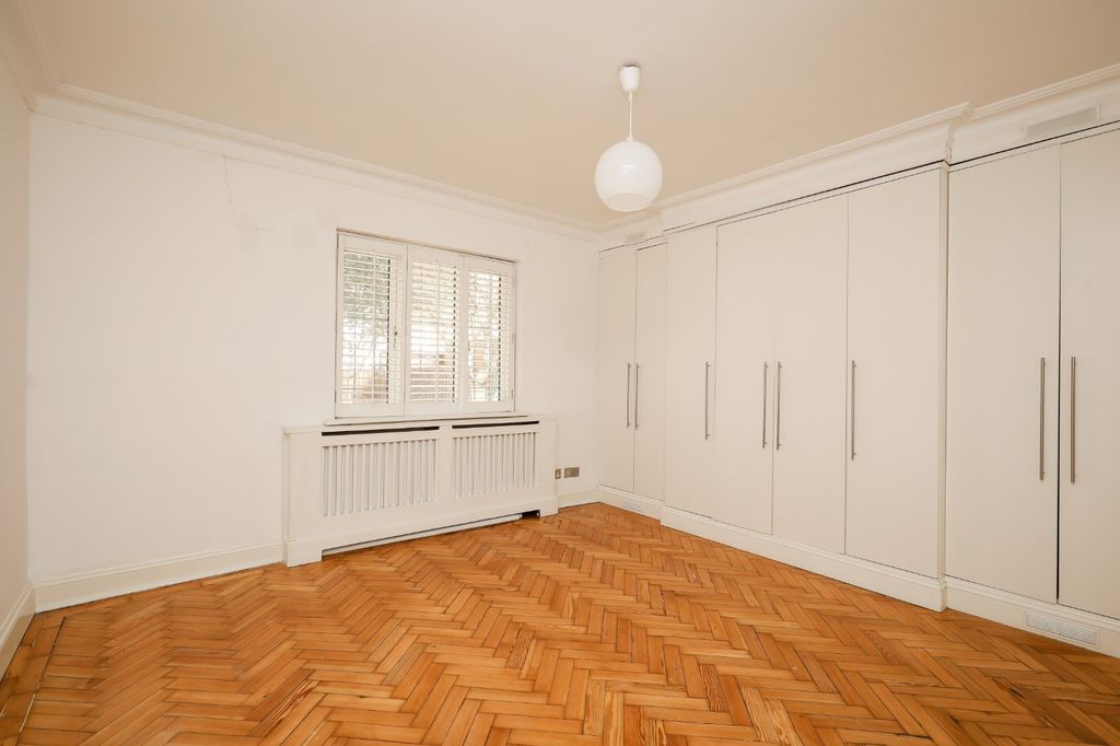 Property photo 3 of 15 Bedroom