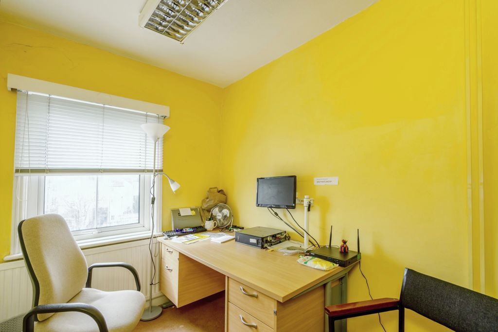 Property photo 2 of 17 Photography