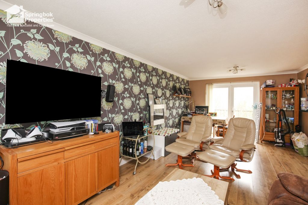 Property photo 2 of 18 Image 1