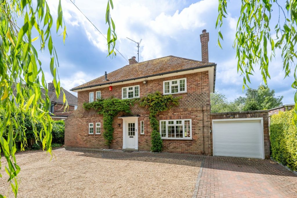 Property photo 1 of 27