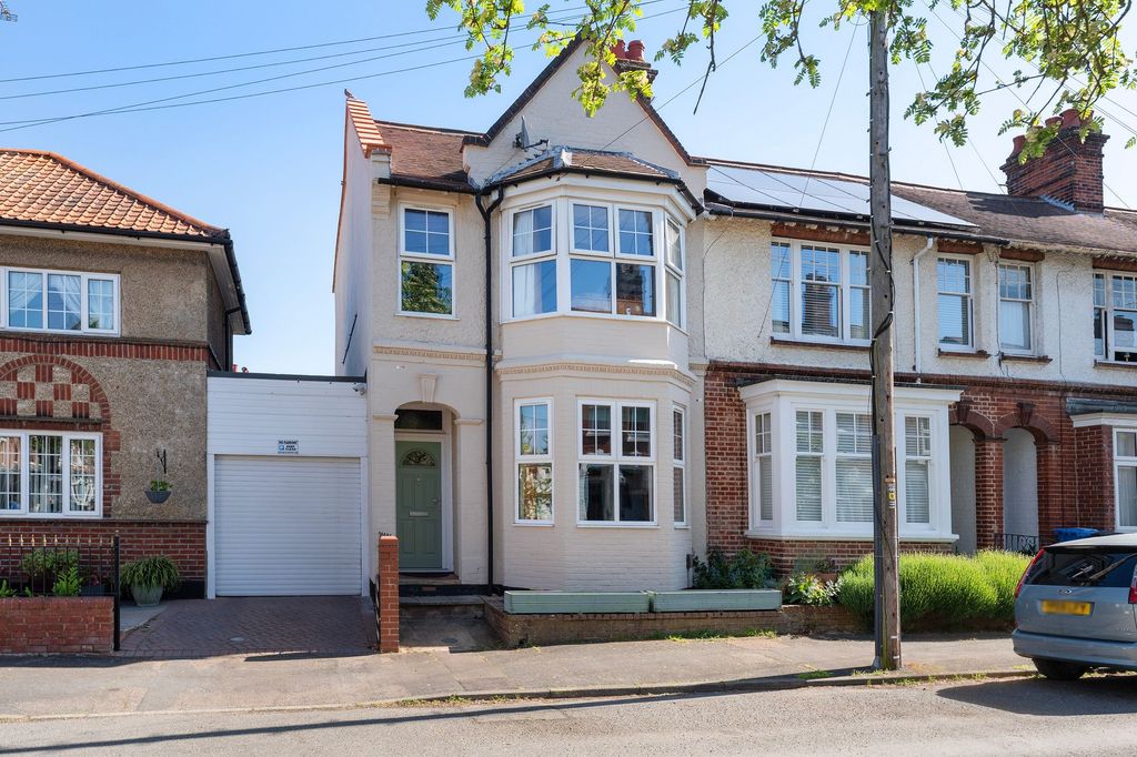 Property photo 1 of 30