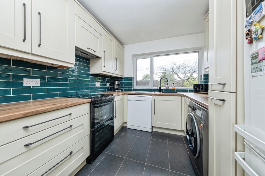 Property photo 1 of 12 Pbox-Img.Jpg