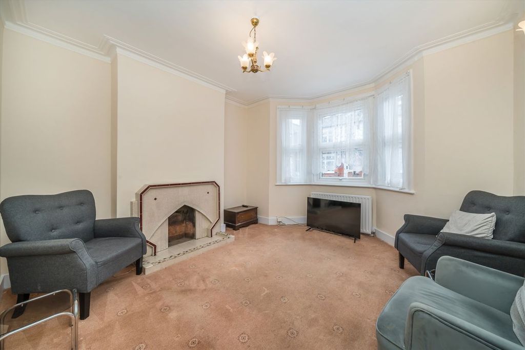 Property photo 2 of 6