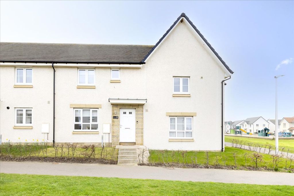 Property photo 1 of 29