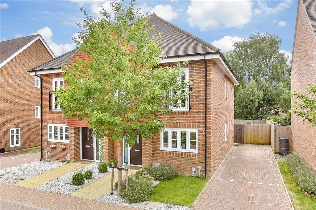 Property photo 2 of 15 External (Web)