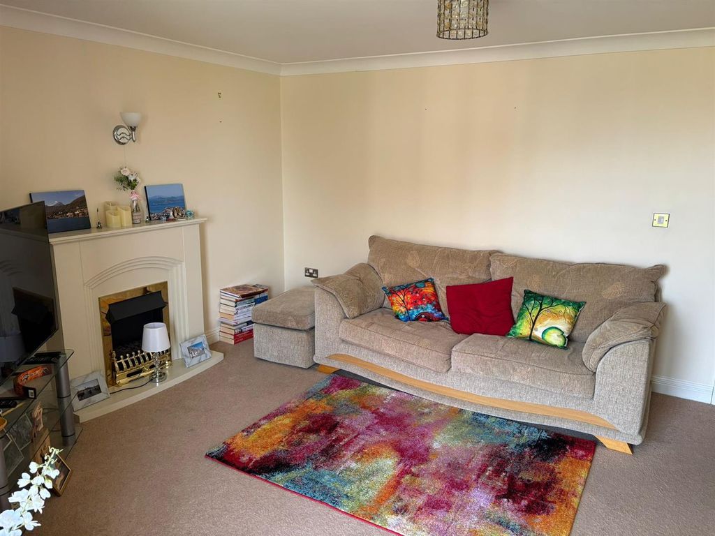 Property photo 3 of 9 Ggjd8035.Jpg