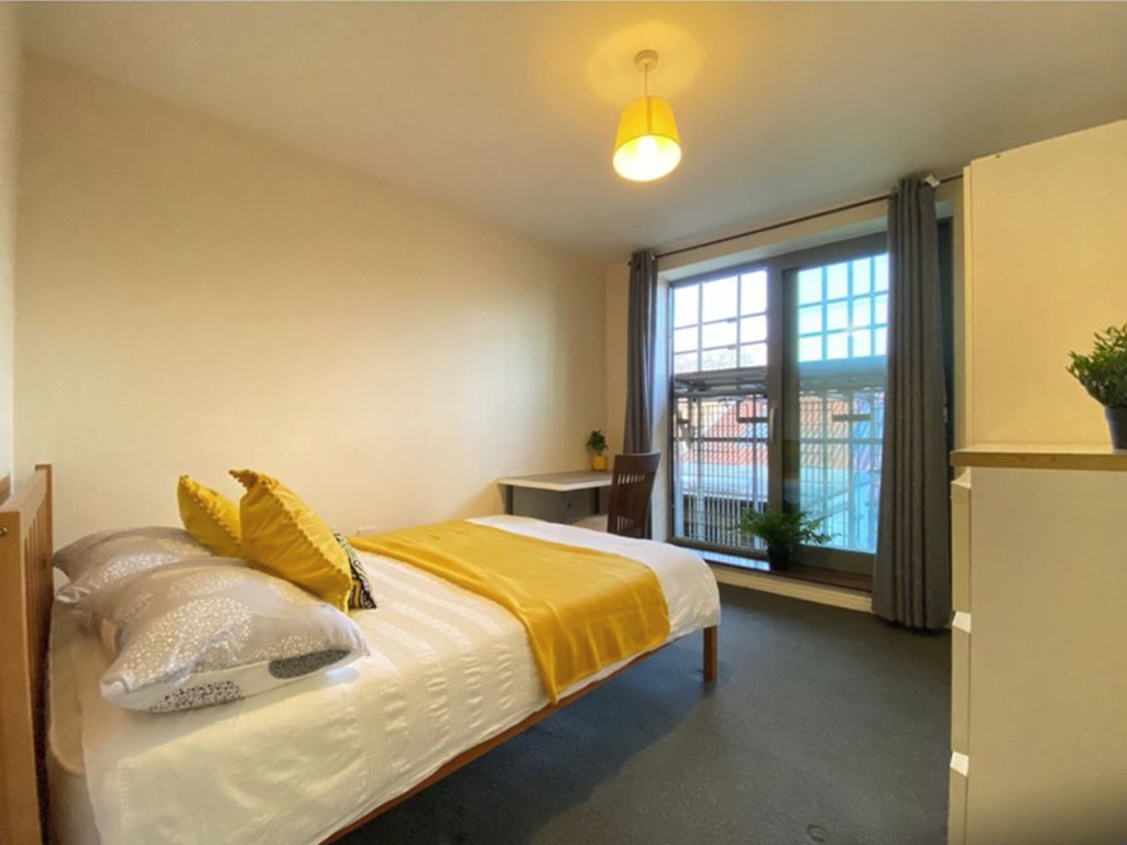 Property photo 3 of 10