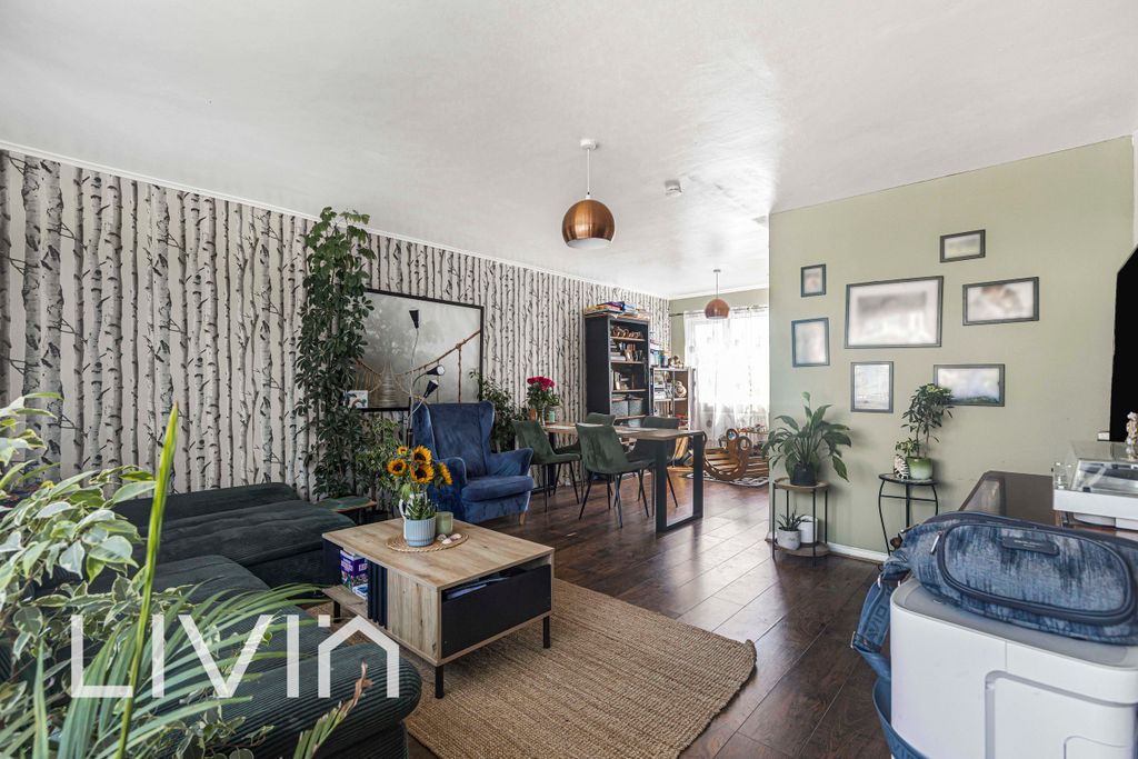Property photo 3 of 14 025A9739