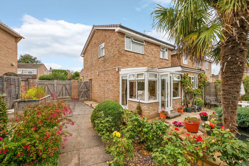 Property photo 1 of 30