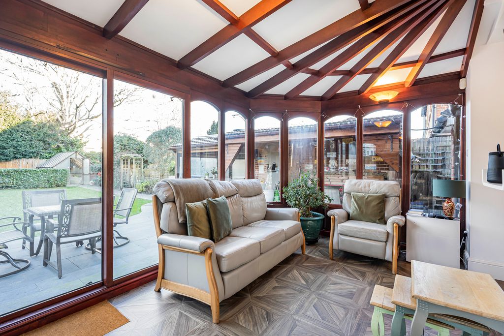 Additional image 13 of 5 bed semi-detached house for saleDryden Road, Enfield EN1