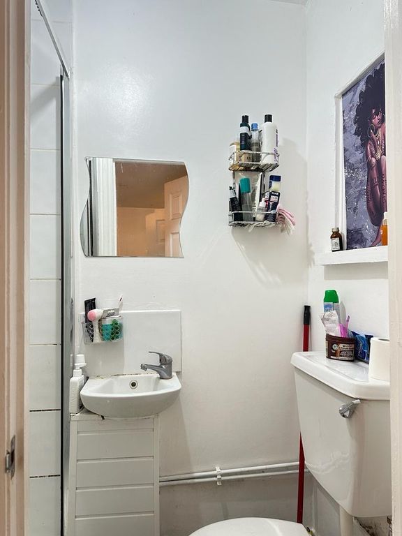 Property photo 3 of 3