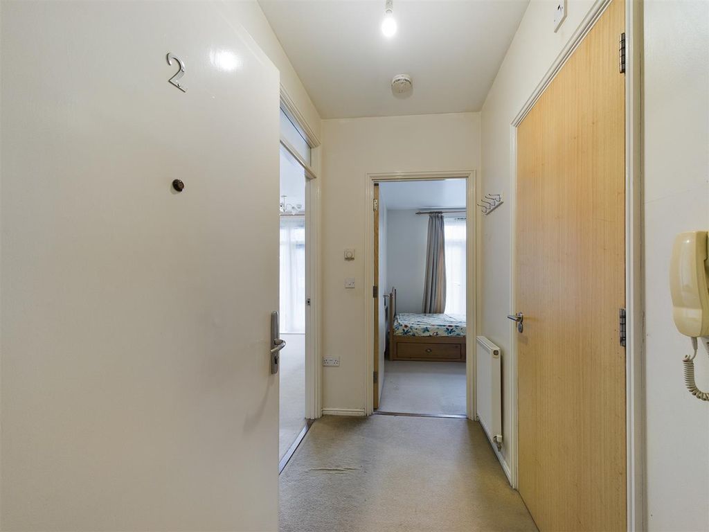 Property photo 2 of 6 Cam01338G0-Pr0008-Still006.Jpg