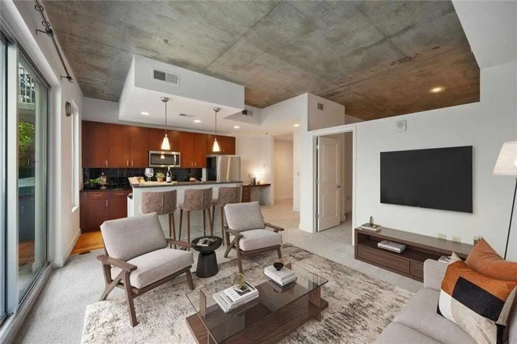 Property photo 3 of 31 <Alttext/>