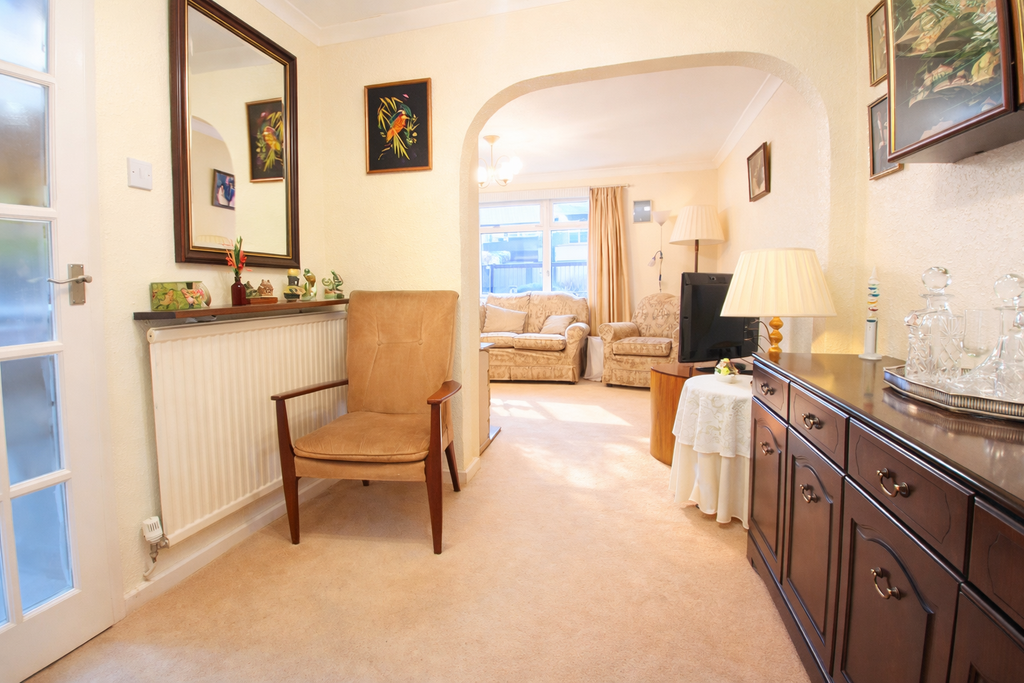 Property photo 3 of 14 Sitting Room