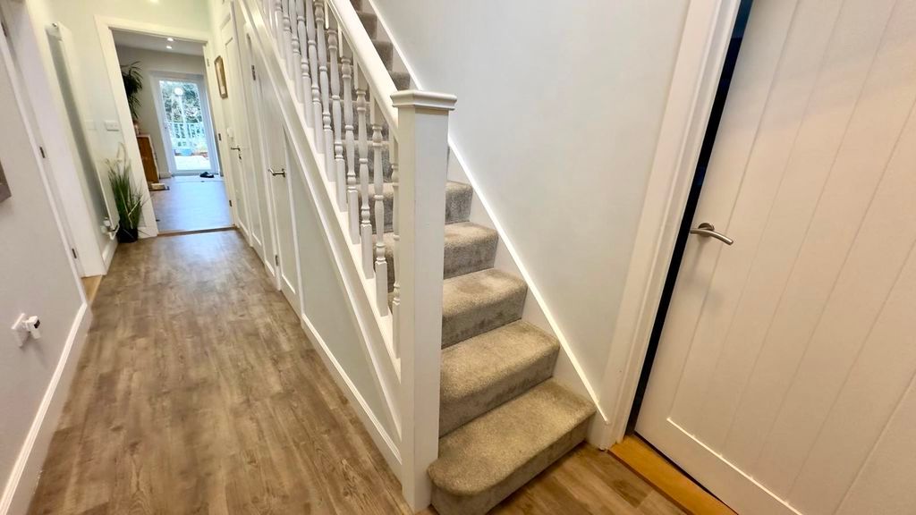 Additional image 11 of 5 bed detached house for saleBlackbrook Park Avenue, Fareham PO15