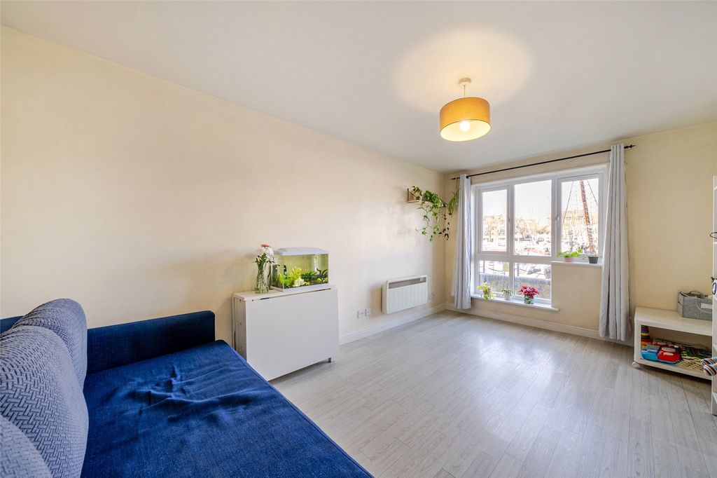 Property photo 2 of 19 Picture No. 05