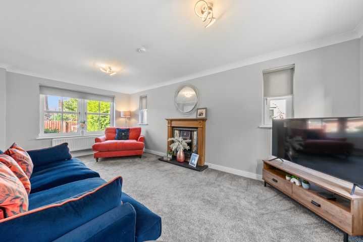 Property photo 2 of 39