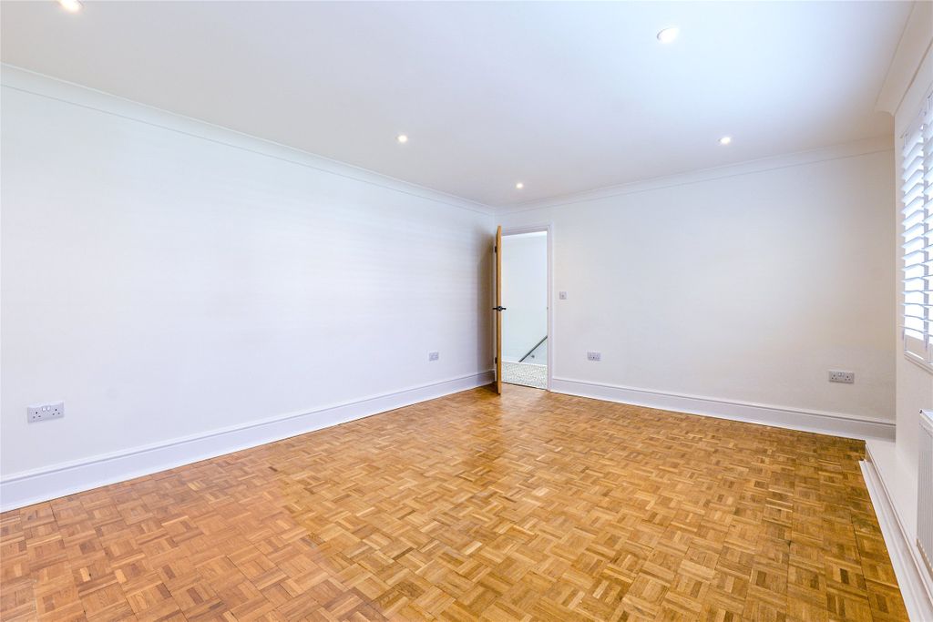 Property photo 3 of 11 Picture No. 04