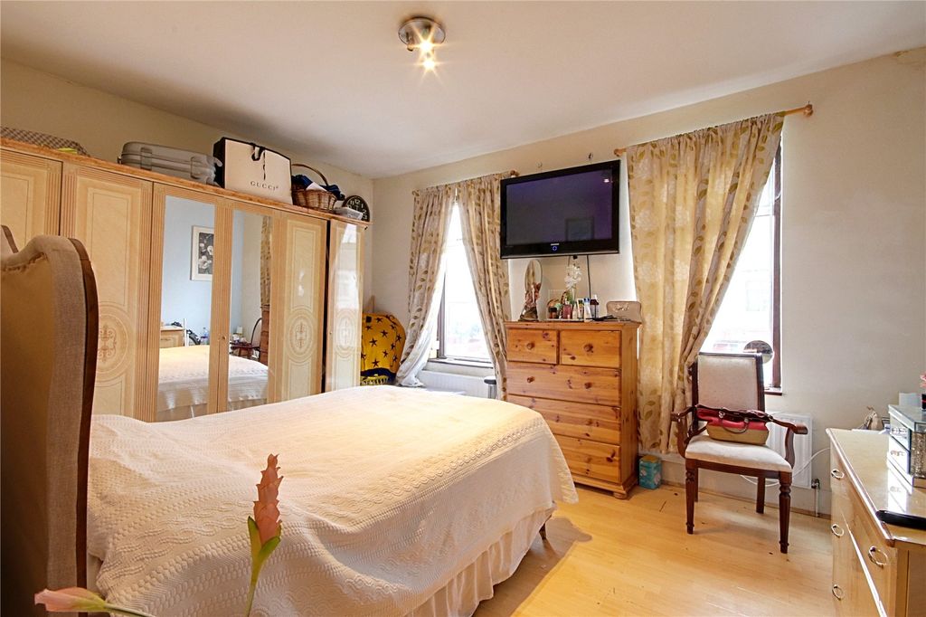 Property photo 2 of 13 Picture No. 12