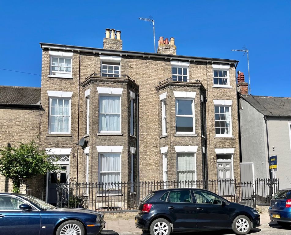 Property photo 1 of 14