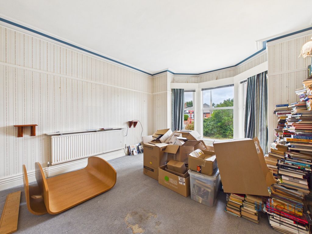 Property photo 2 of 23