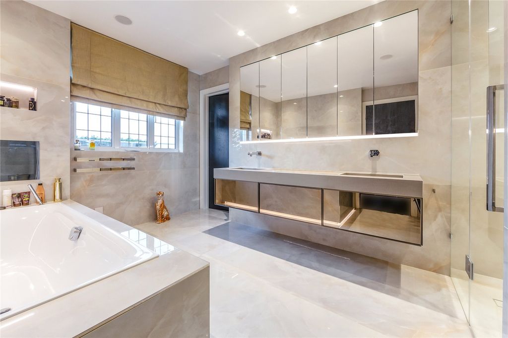Additional image 27 of 6 bed detached house for saleWatford Road, Radlett, Hertfordshire WD7