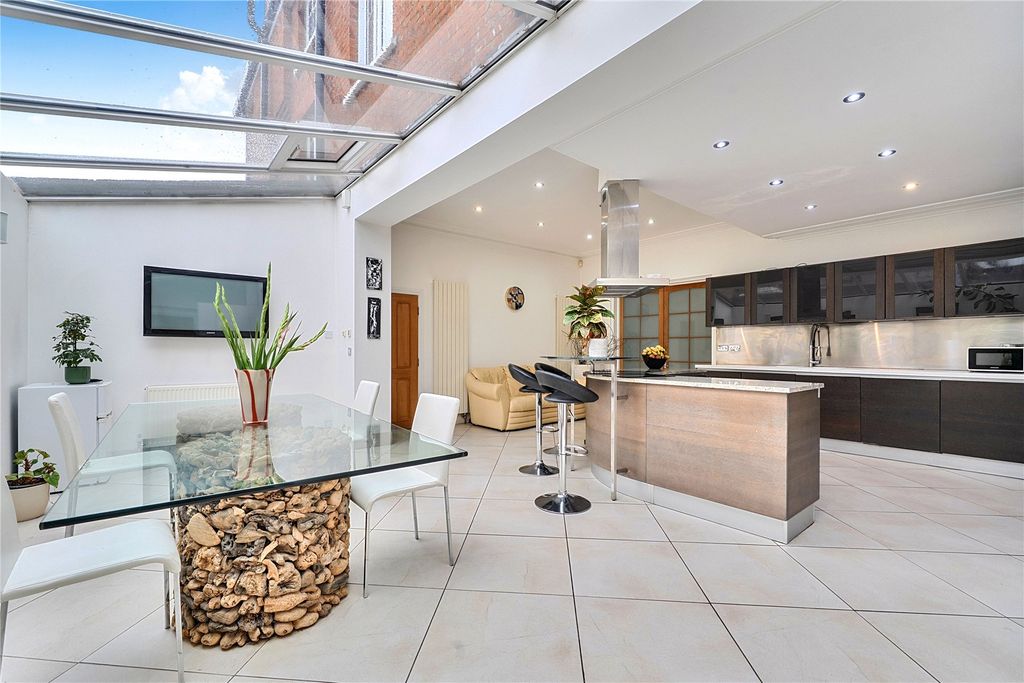 Property photo 3 of 49 Picture No. 29