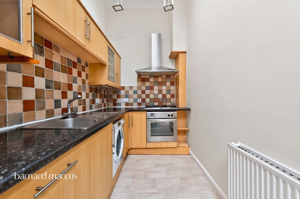 Property photo 3 of 8