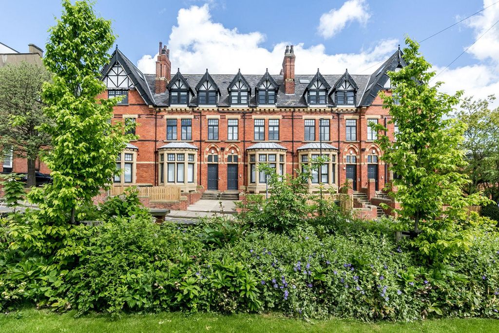 Property photo 1 of 28 26A Hyde Terrace.Jpeg