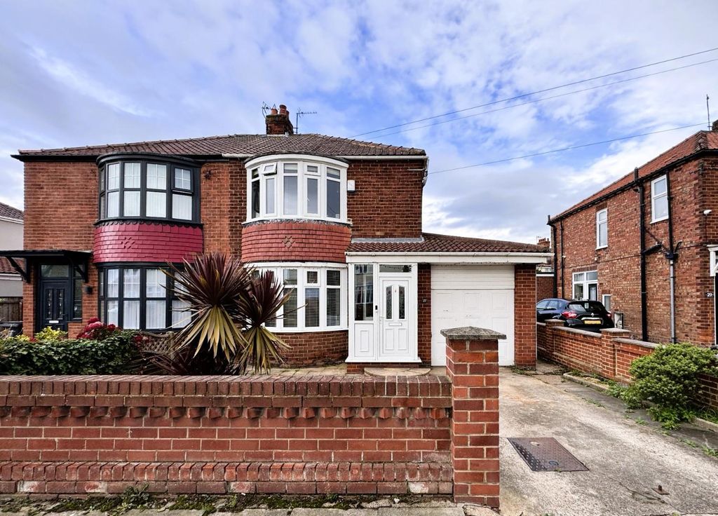 Property photo 1 of 19 Front