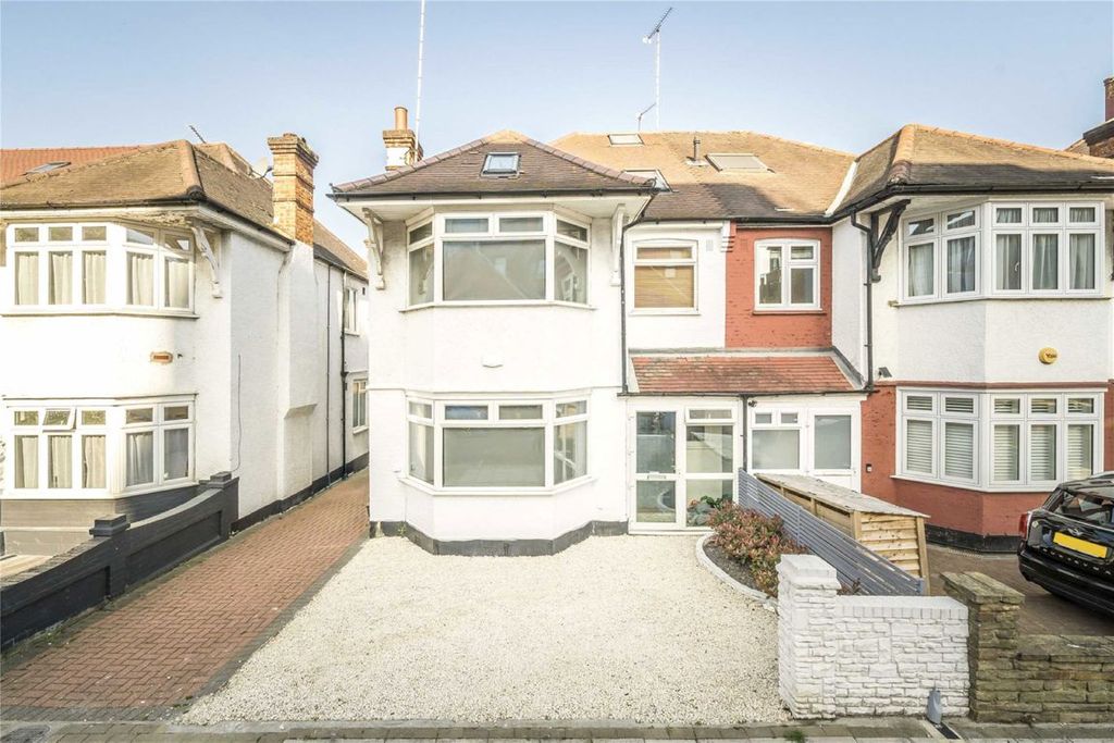 Property photo 1 of 17