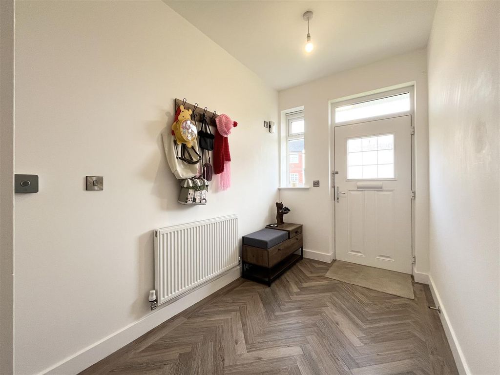 Property photo 3 of 19 20260114_134341798_Ios.Jpg