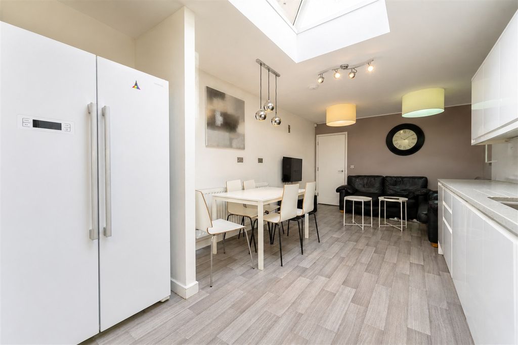 Property photo 3 of 19 Fas06125.Jpg