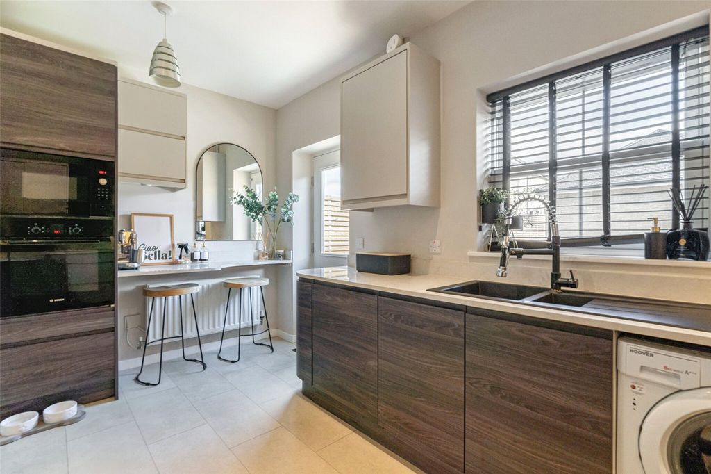 Property photo 3 of 15 Picture No. 05