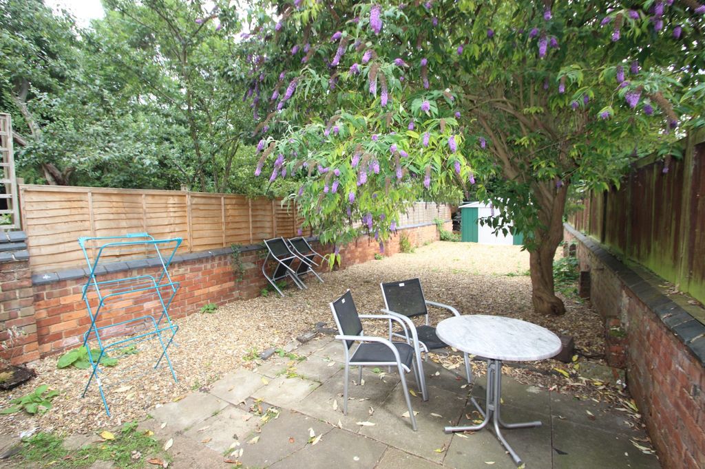 Property photo 3 of 6