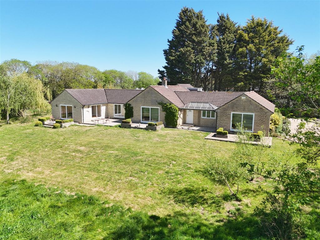 Property photo 2 of 20 New Main House And Garden