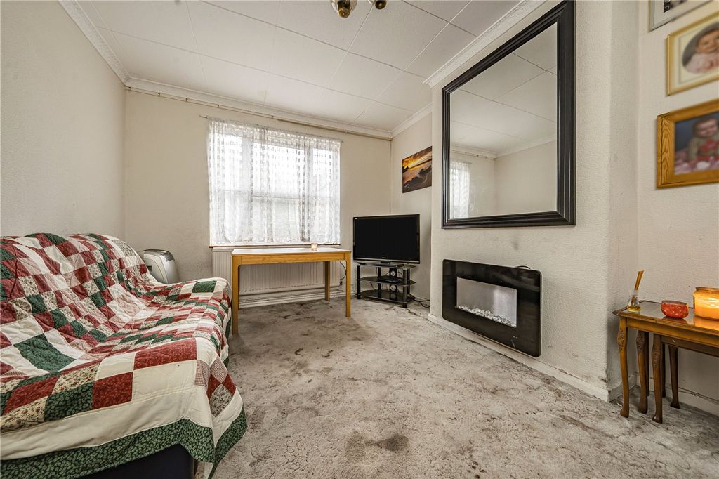 Property photo 2 of 8 Picture No. 04