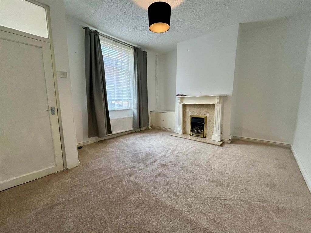 Property photo 1 of 13 A7B32Bc9-Db99-4ce8-B436-0806A3Eb7B2c.Jpg