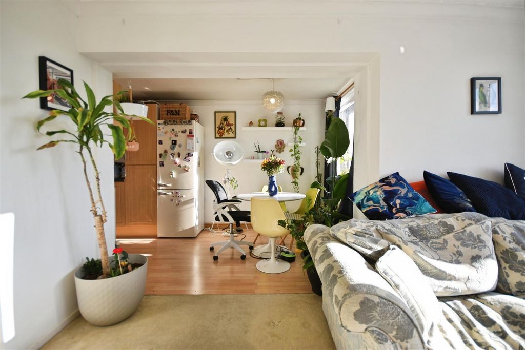 Property photo 2 of 12 042Ed36B-Dsc_0340.Jpg