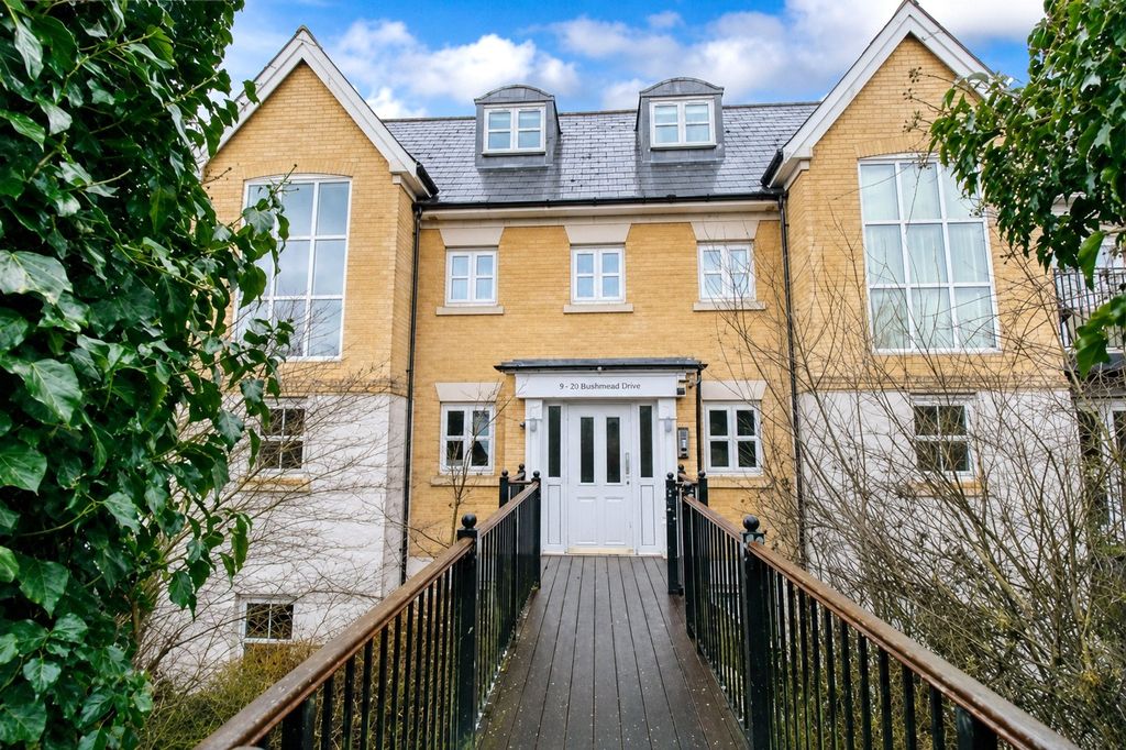 Property photo 1 of 9 External