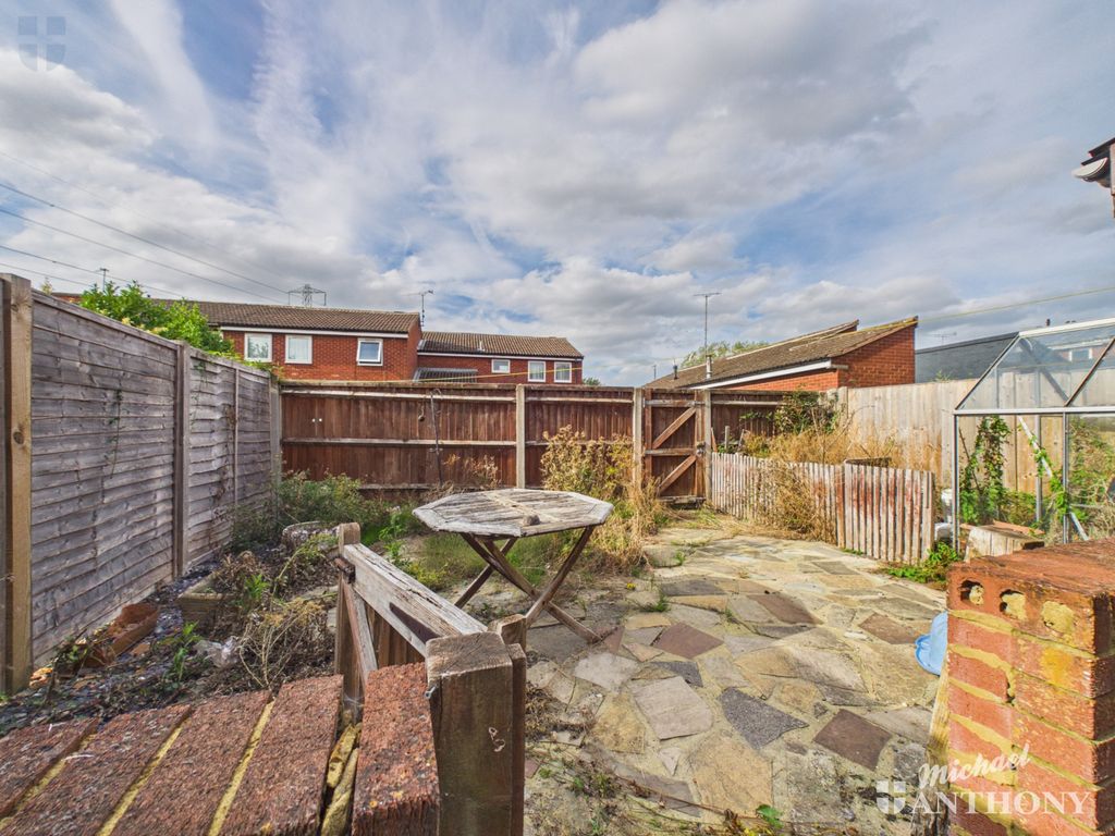 Property photo 3 of 13 Cam03218G0-Pr1173-Still007