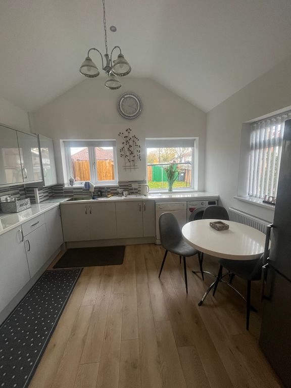 Property photo 3 of 7 Image