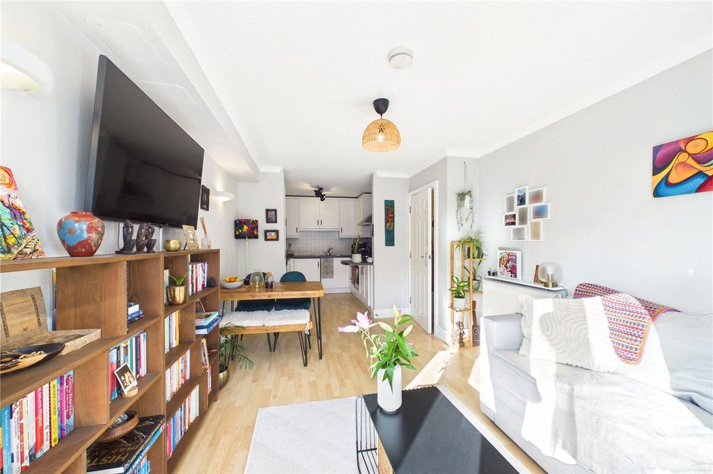 Property photo 2 of 11 Picture No. 05