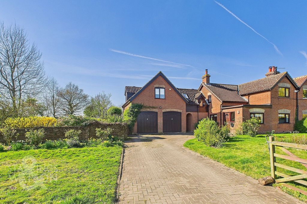 Property photo 1 of 33